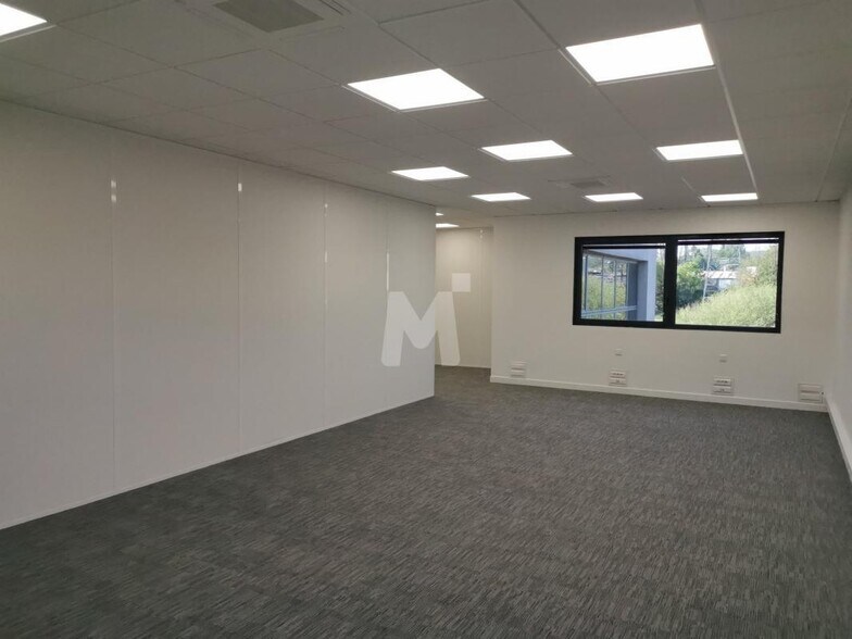 Bureau dans Palaiseau à louer - Photo intérieure – Image 3 sur 7