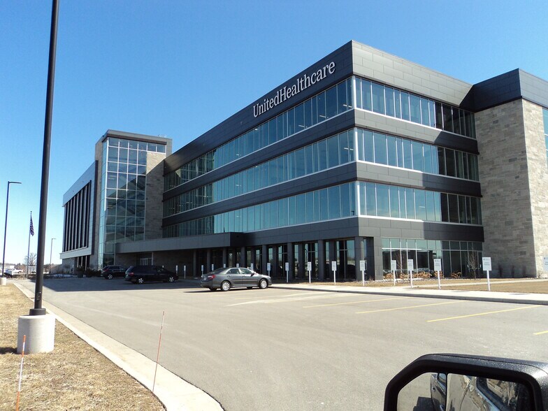 2020 Innovation Ct, De Pere, WI à louer - Photo de l’immeuble – Image 3 sur 49