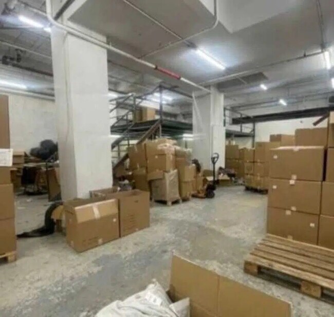 Plus de détails pour 45 Rue Charles Delescluze, Bagnolet - Industriel/Logistique à louer