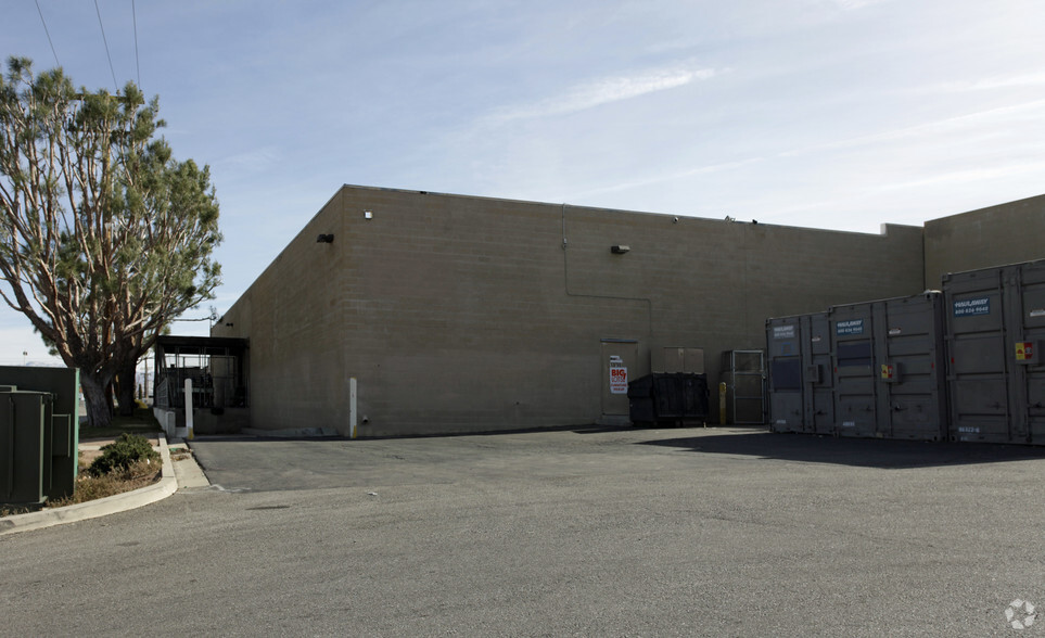 14790 La Paz Dr, Victorville, CA à vendre - Photo de l’immeuble – Image 3 sur 7