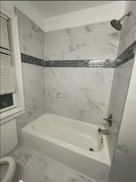 1561 W Grand Blvd, Detroit, MI à vendre - Photo de l’immeuble – Image 3 sur 25