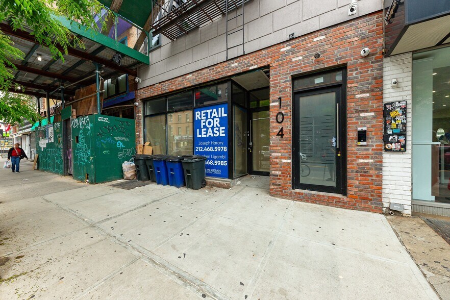 104 Graham Ave, Brooklyn, NY à louer - Photo de l’immeuble – Image 1 sur 13