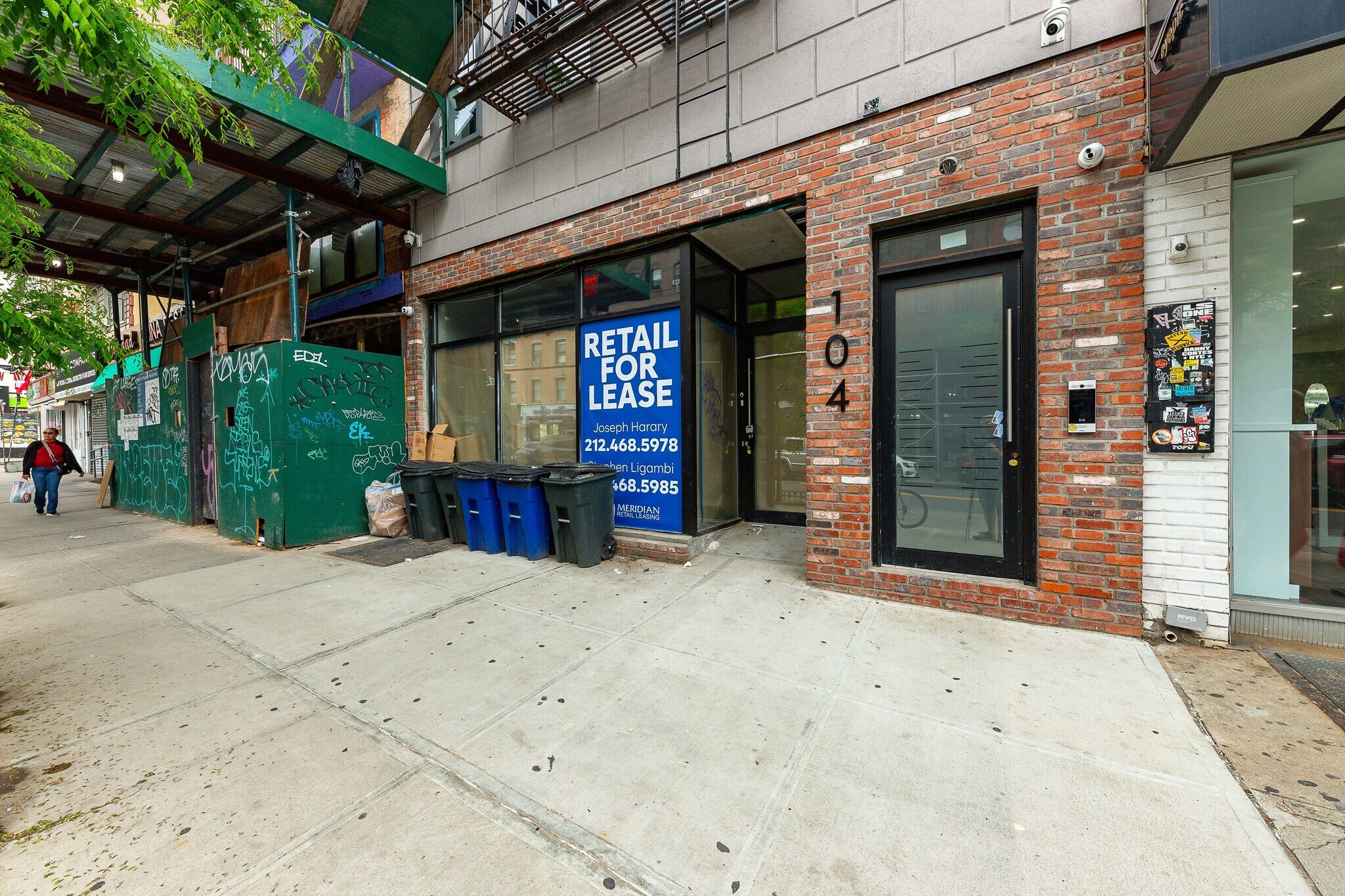 104 Graham Ave, Brooklyn, NY à louer Photo de l’immeuble– Image 1 sur 14
