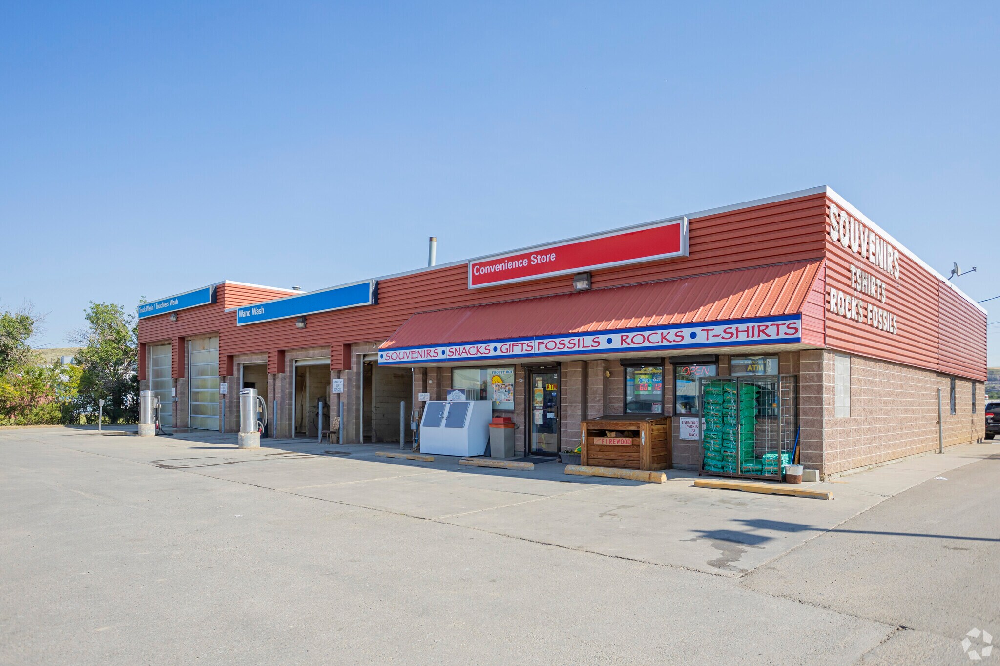 900 9 Highway S, Drumheller, AB à vendre Photo principale– Image 1 sur 3