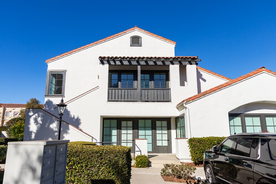 27322 Calle Arroyo, San Juan Capistrano, CA à louer - Photo de l’immeuble – Image 2 sur 23