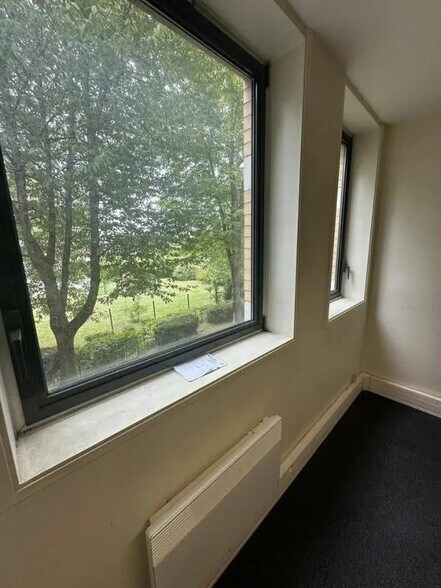 14 B Avenue Du Centaure, Cergy à louer - Photo de l’immeuble – Image 3 sur 6