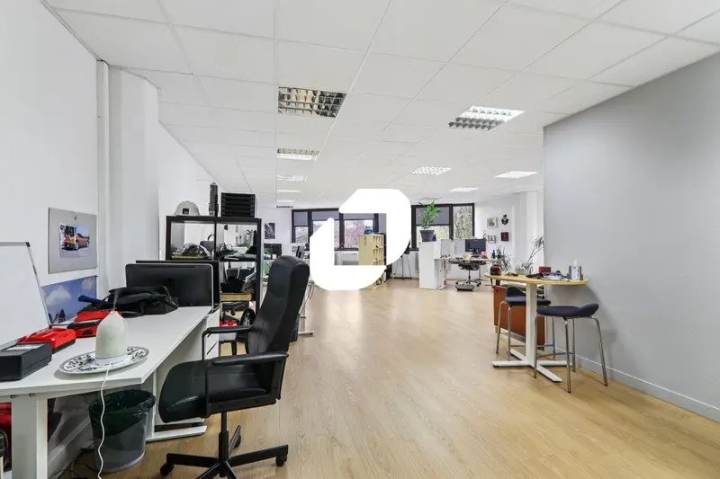Bureau dans Argenteuil à vendre - Photo de l’immeuble – Image 2 sur 14