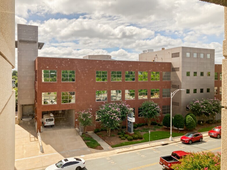 500 S Main St, Burlington, NC à louer - Photo de l’immeuble – Image 3 sur 17