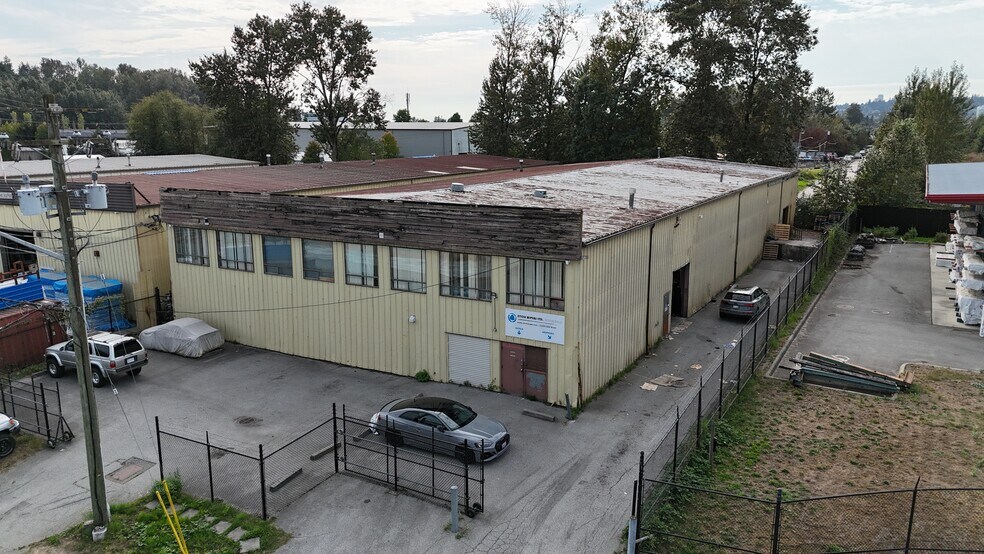 11559 132A St, Surrey, BC à vendre - Photo de l’immeuble – Image 2 sur 4