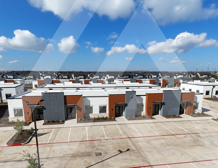 5151 Meadow Ranch Pky, Richmond, TX à louer - Photo de l’immeuble – Image 1 sur 8