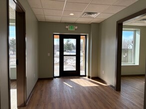 533 Commerce Way, Cloquet, MN à louer Photo intérieure– Image 2 sur 9