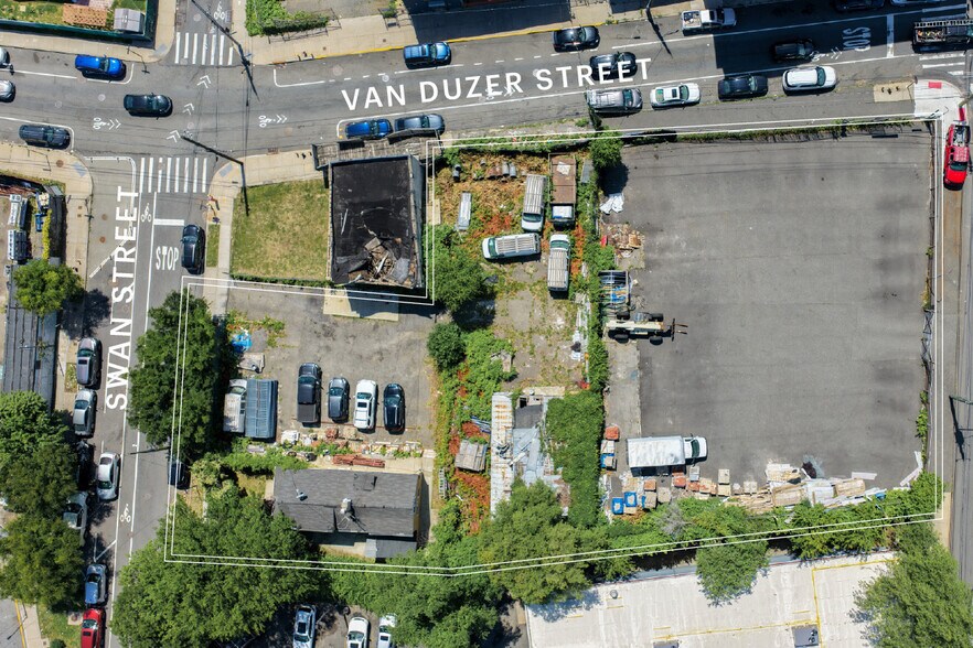 15 Swan St, Staten Island, NY à vendre - Photo de l’immeuble – Image 2 sur 3