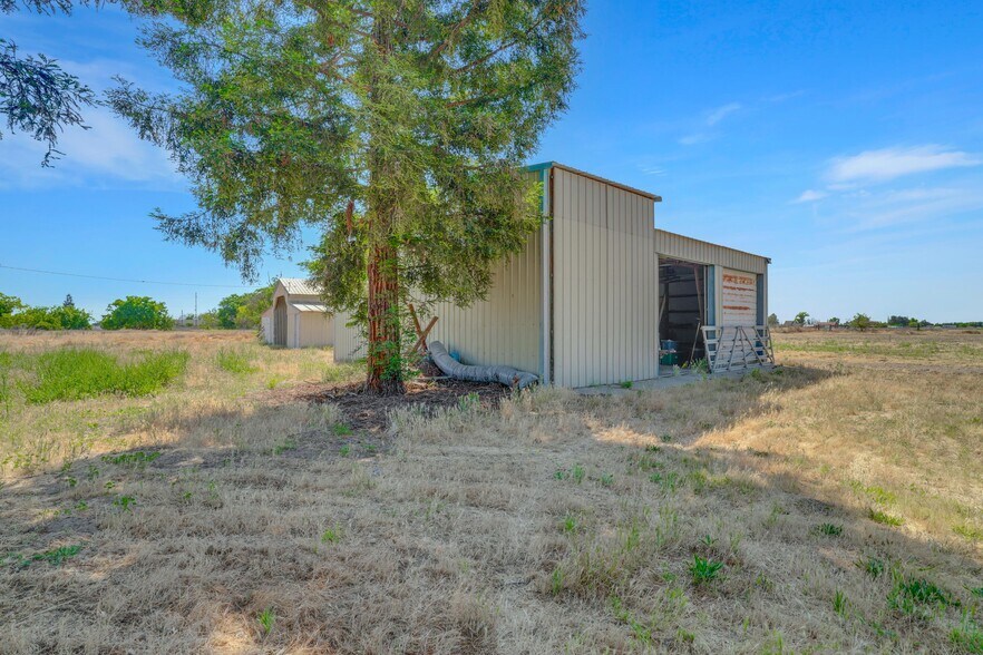 1412 E Glenwood Ave, Turlock, CA à vendre - Photo de l’immeuble – Image 3 sur 8