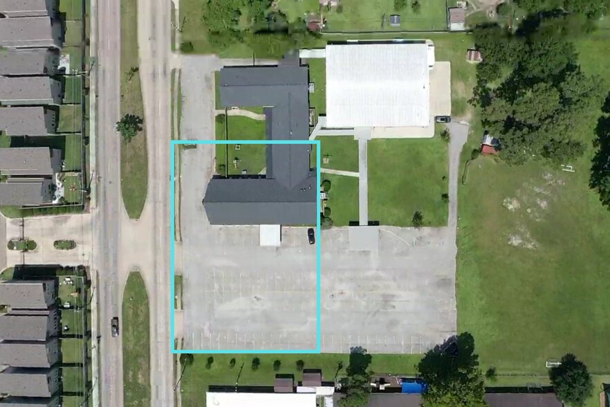 6730 W Tidwell Rd, Houston, TX à louer - Photo de l’immeuble – Image 2 sur 11
