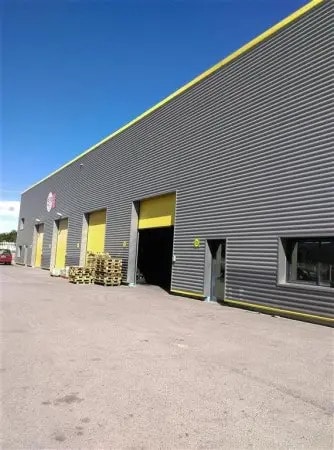 Industriel/Logistique dans Perpignan à louer - Photo de l’immeuble – Image 1 sur 4