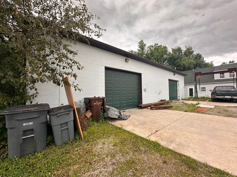 420-440 Carey St, Deerfield, MI à vendre - Photo de l’immeuble – Image 2 sur 13