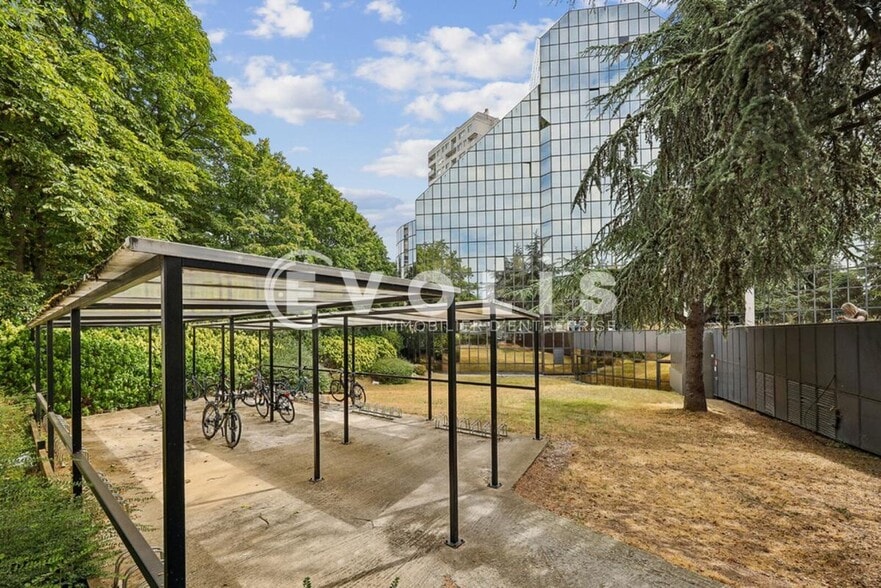 191 Avenue Aristide Briand, Cachan à louer - Photo de l’immeuble – Image 2 sur 23