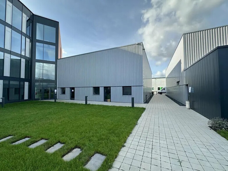 Local d’activités dans Bischheim à louer - Photo de l’immeuble – Image 3 sur 4