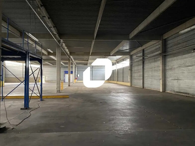 Bureau dans Carbon-Blanc à louer - Photo intérieure – Image 3 sur 13