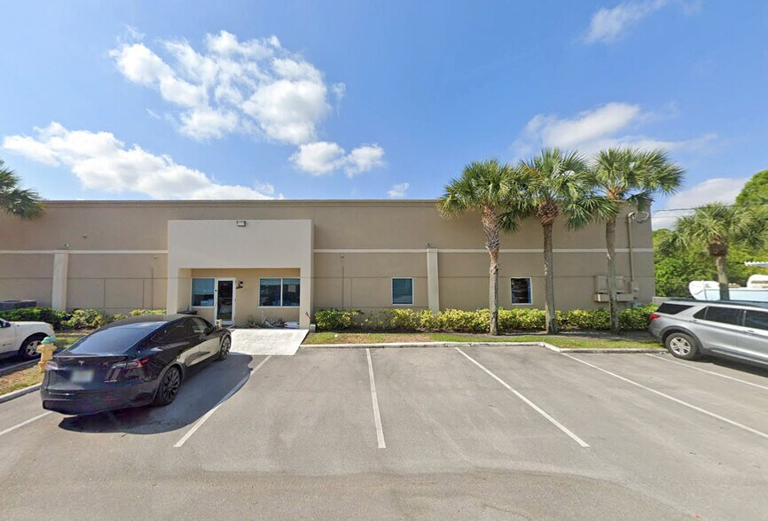 3500 SW 15th St, Deerfield Beach, FL à louer - Photo de l’immeuble – Image 1 sur 10