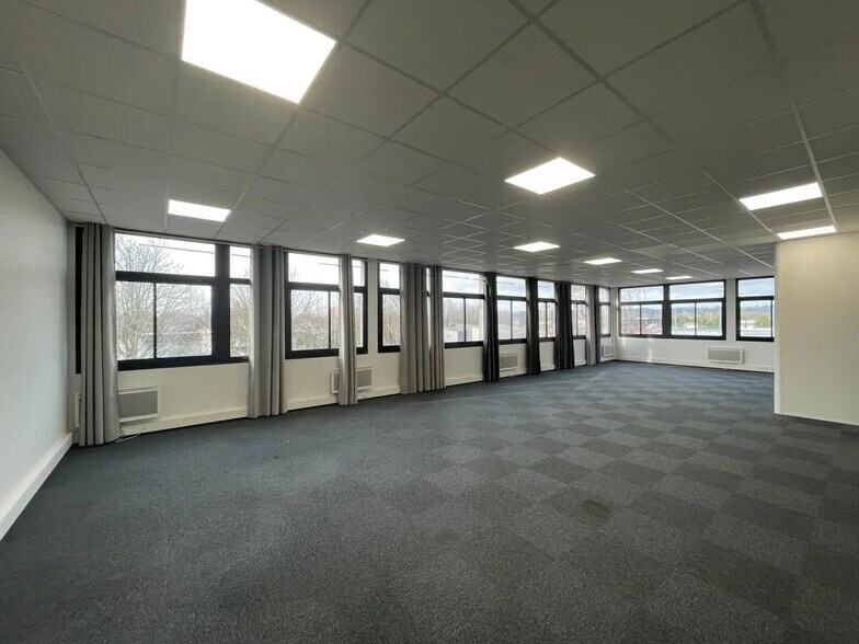 8 Rue Jean Rostand, Le Petit-Quevilly à louer - Photo intérieure – Image 2 sur 13