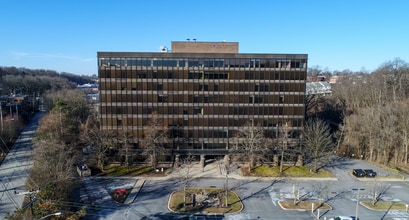 151 Roessler Rd, Pittsburgh, PA à louer Photo intérieure– Image 1 sur 2