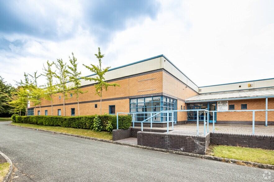 Beeston Ct, Runcorn à louer - Photo de l’immeuble – Image 3 sur 5