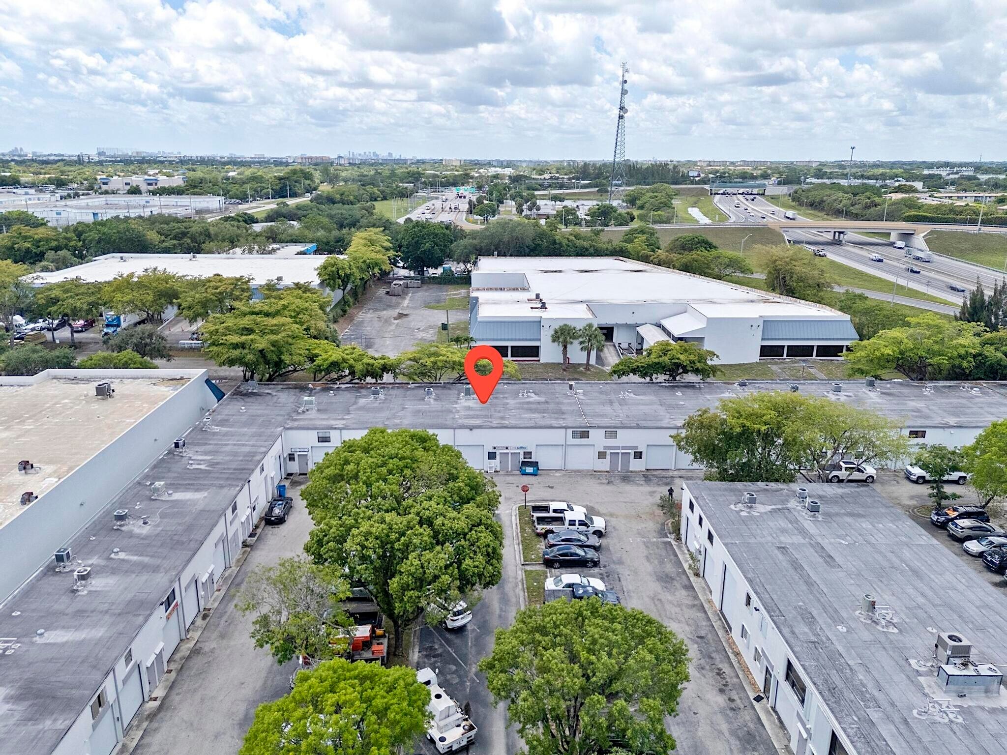 1773 Blount Rd, Pompano Beach, FL à vendre Photo de l’immeuble– Image 1 sur 30