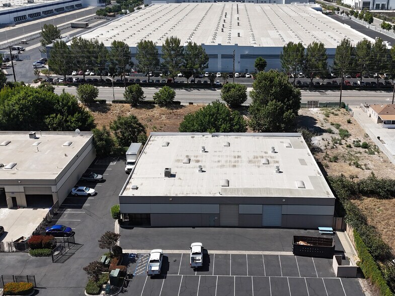 790 S Gifford Ave, San Bernardino, CA à vendre - Photo de l’immeuble – Image 3 sur 11