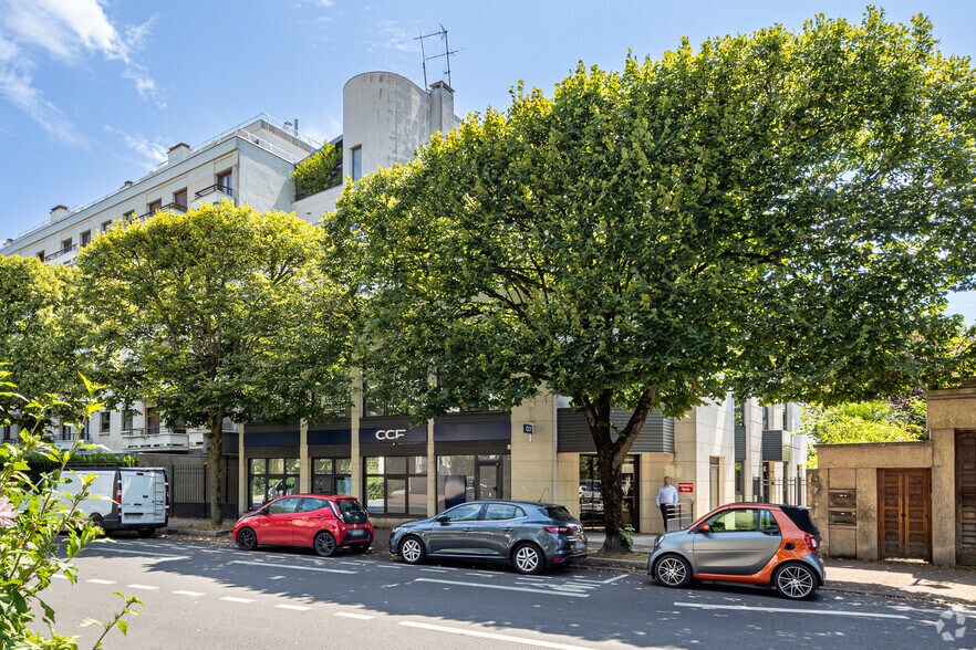 Bureau dans Saint-Cloud à louer - Photo de l’immeuble – Image 2 sur 2