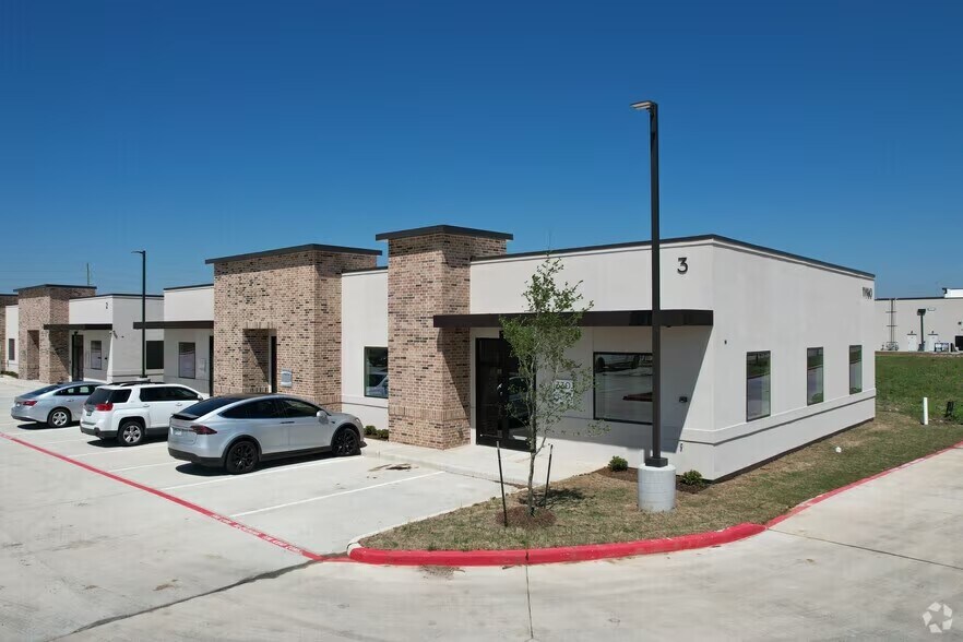 11960 Broadway St, Pearland, TX à louer - Photo de l’immeuble – Image 1 sur 4