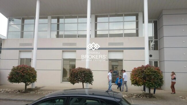 Plus de détails pour Bureau à louer