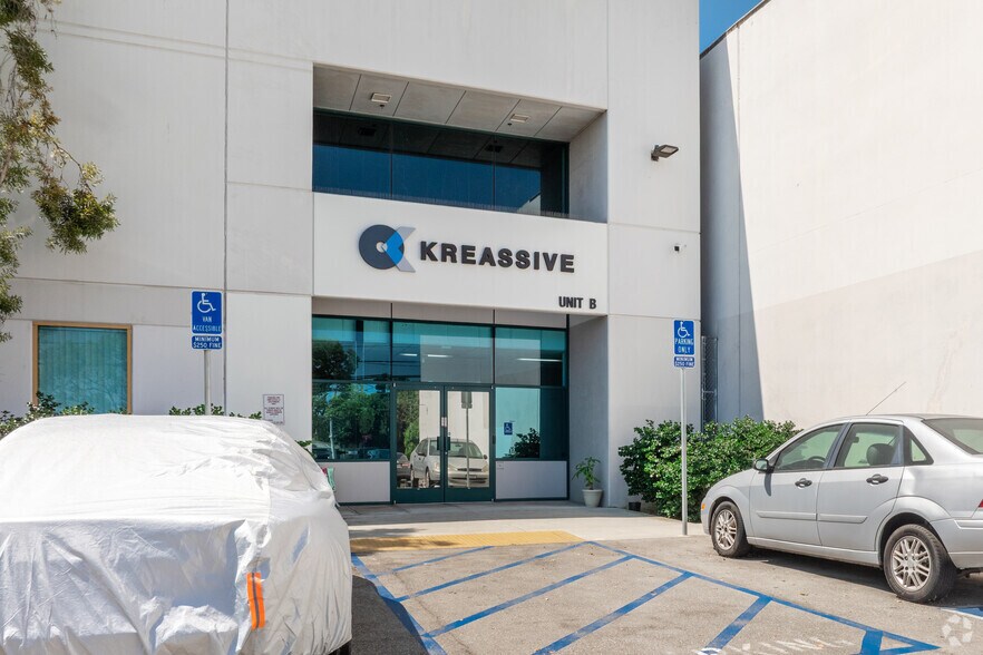 1536 W 228th St, Torrance, CA à louer - Photo de l’immeuble – Image 3 sur 4