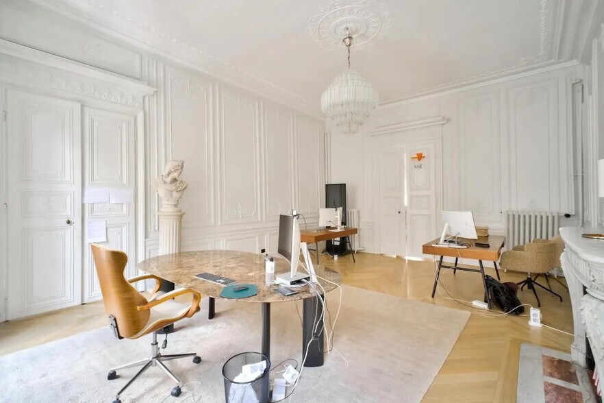 Bureau dans Paris à louer - Photo de l’immeuble – Image 3 sur 9