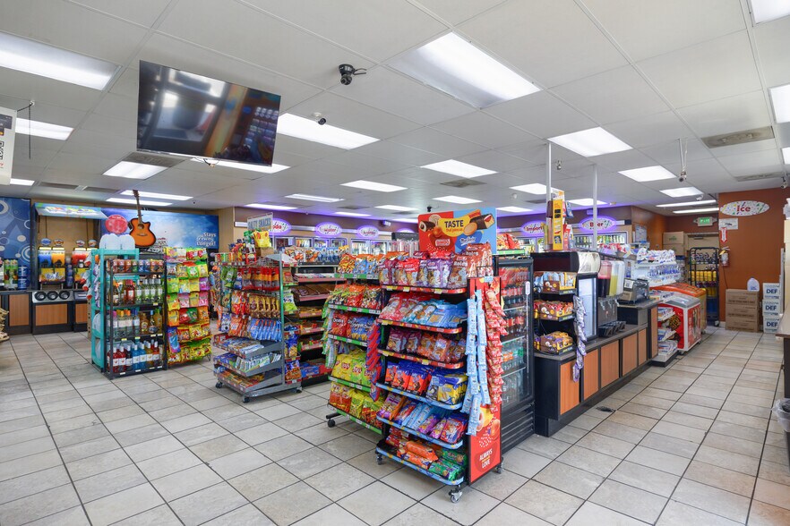 1098 Cole Rd, Calexico, CA à vendre - Numérisation 3D Matterport – Image 3 sur 25