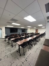 221 N Kansas St, El Paso, TX à louer Photo intérieure– Image 2 sur 6