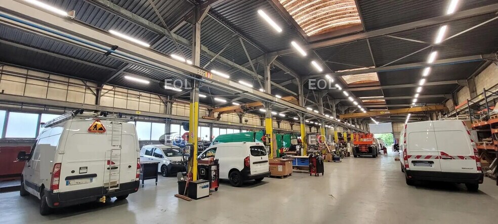 Industriel/Logistique dans Villefranche-sur-Saône à louer - Photo de l’immeuble – Image 2 sur 4