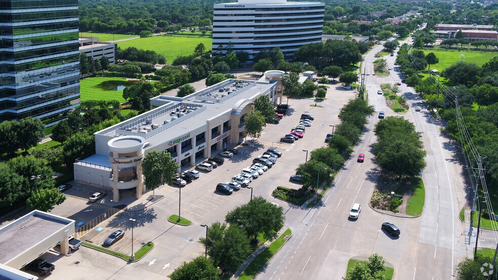 10455 Briar Forest Dr, Houston, TX à louer - Aérien – Image 3 sur 5