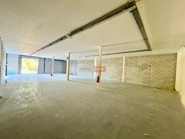 Plus de détails pour Industriel/Logistique à louer