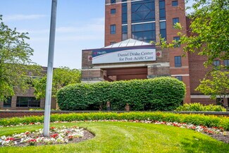 Plus de détails pour 151 W Galbraith Rd, Cincinnati, OH - Santé à vendre
