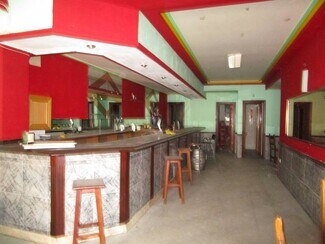 Plus de détails pour Volta, 40, Salamanca - Local commercial à louer