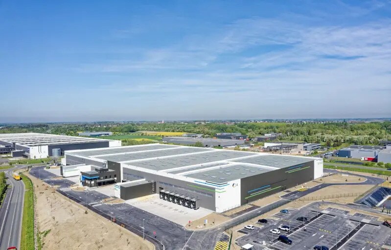 Industriel/Logistique dans Douvrin à louer Photo de l’immeuble– Image 1 sur 15