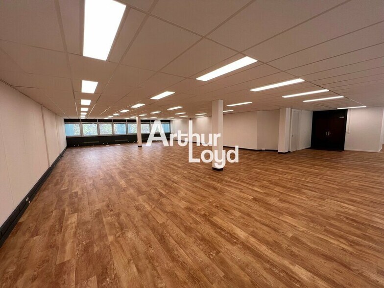 444 Route Des Dolines, Sophia Antipolis à louer - Photo de l’immeuble – Image 3 sur 10