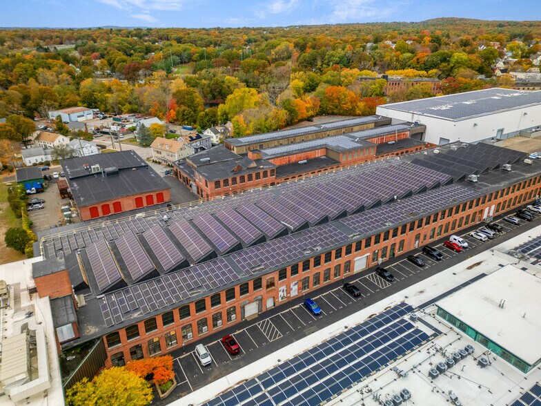 1 Westinghouse Plz, Hyde Park, MA à vendre - Photo de l’immeuble – Image 3 sur 10