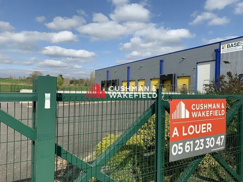 Industriel/Logistique dans CASTELNAU-D'ESTRETEFONDS à louer - Photo de l’immeuble – Image 3 sur 3