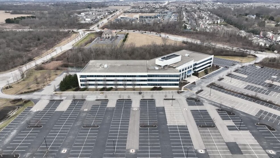 5550 Britton Pky, Hilliard, OH à louer - Vidéo sur l’annonce professionnelle – Image 1 sur 33