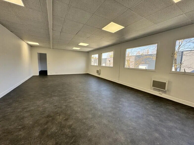 Bureau dans Eaubonne à louer - Photo intérieure – Image 2 sur 13