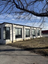 909 St Upton, Montréal, QC à louer Photo de l’immeuble– Image 2 sur 15