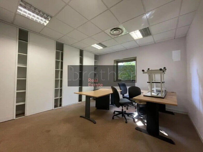 Bureau dans Bruges à louer - Photo de l’immeuble – Image 1 sur 9