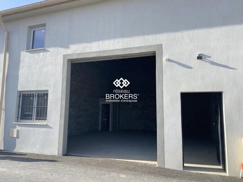 Industriel/Logistique dans Fayence à louer - Photo de l’immeuble – Image 1 sur 7